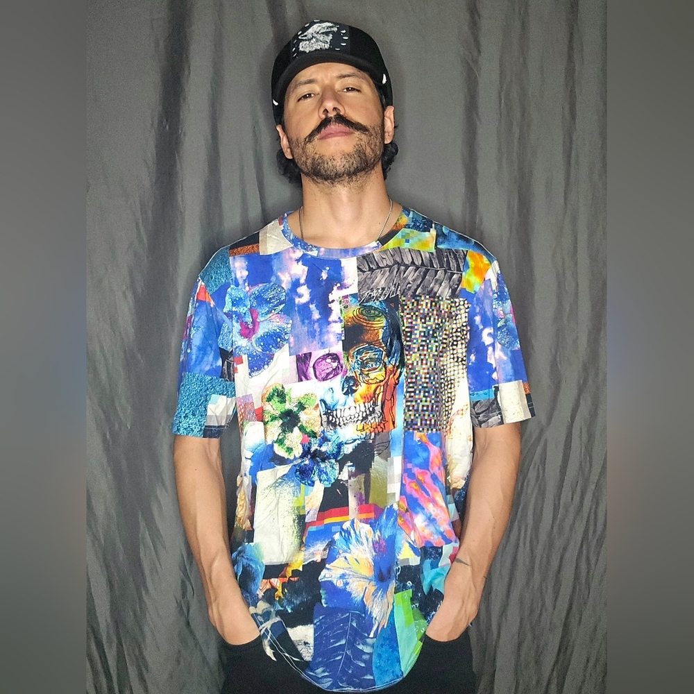 Robert Graham M T-shirt